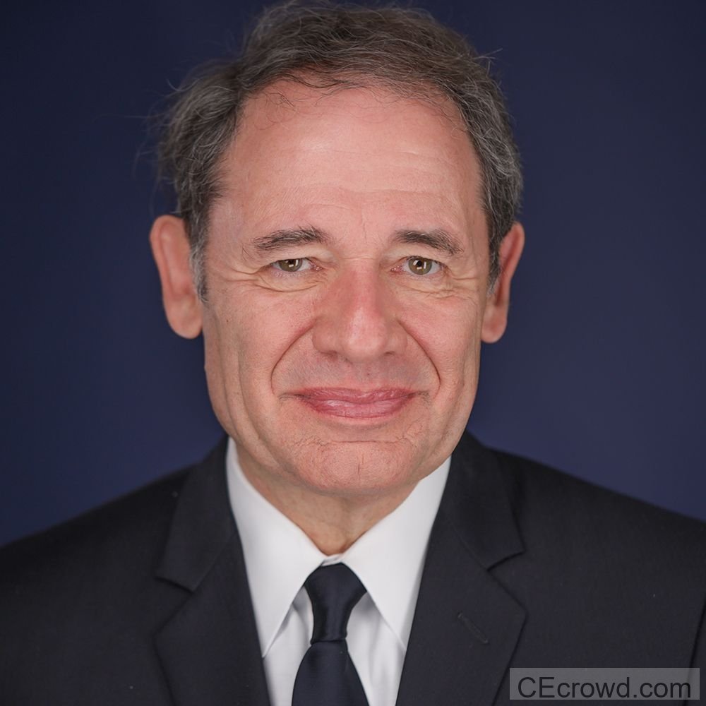 Esthetic Interdisciplinary Treatment Planning